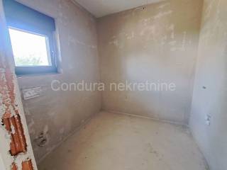 Kuća u nizu, Prodaja, Vrsi, Zukve