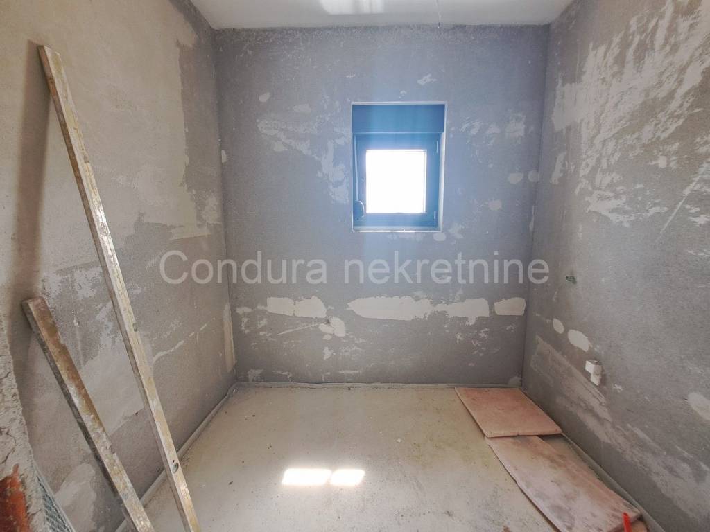 Kuća u nizu, Prodaja, Vrsi, Zukve