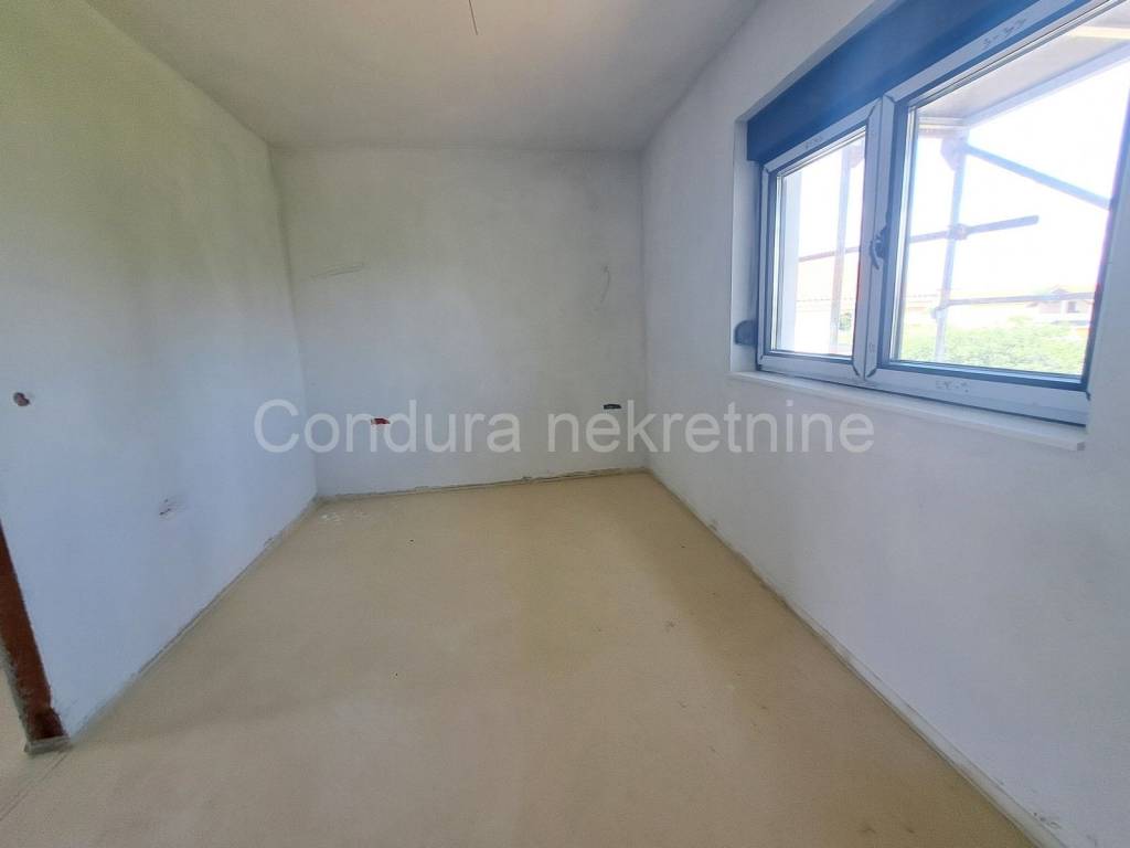 Kuća u nizu, Prodaja, Vrsi, Zukve
