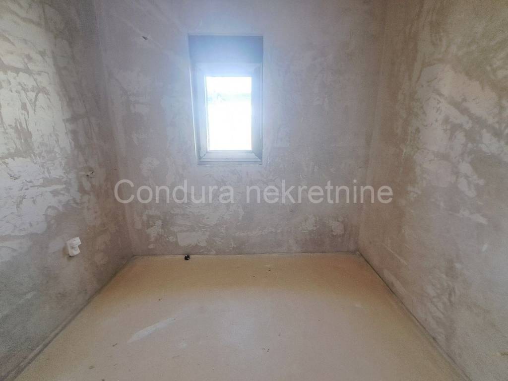 Kuća u nizu, Prodaja, Vrsi, Zukve