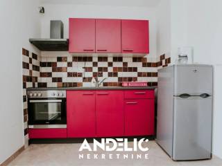 Stan u zgradi, Prodaja, Okrug, Okrug Gornji
