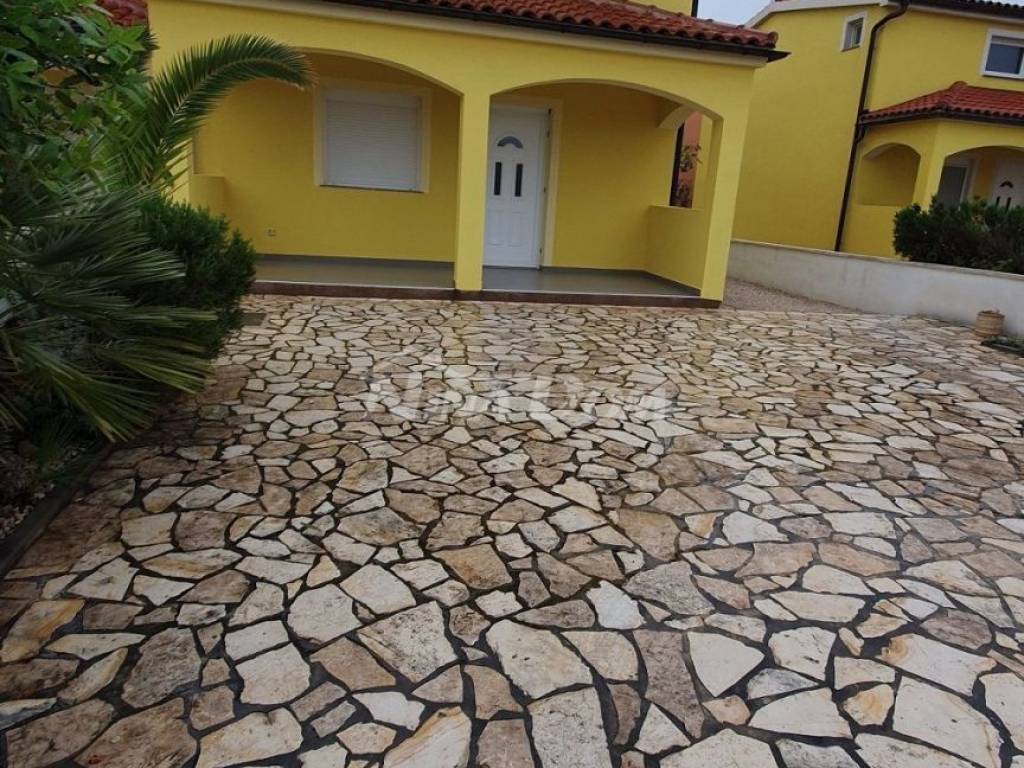 Kuća u nizu, Prodaja, Vir, Vir