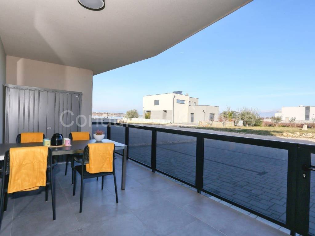 Apartman na moru, Prodaja, Nin, Nin