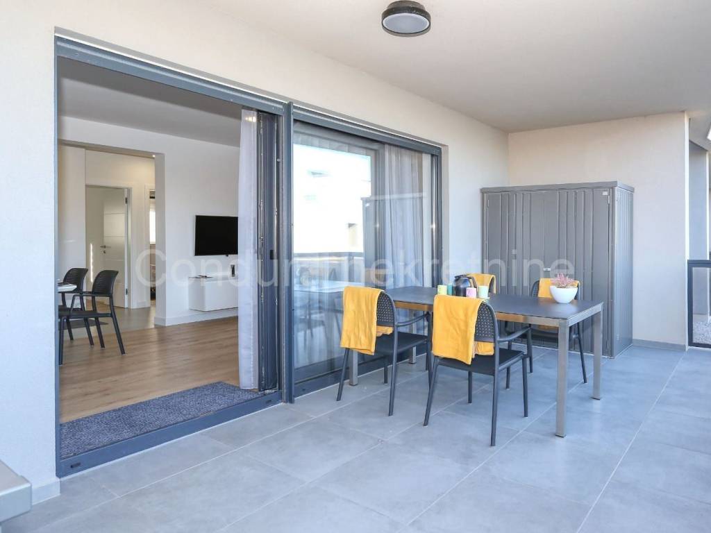Apartman na moru, Prodaja, Nin, Nin