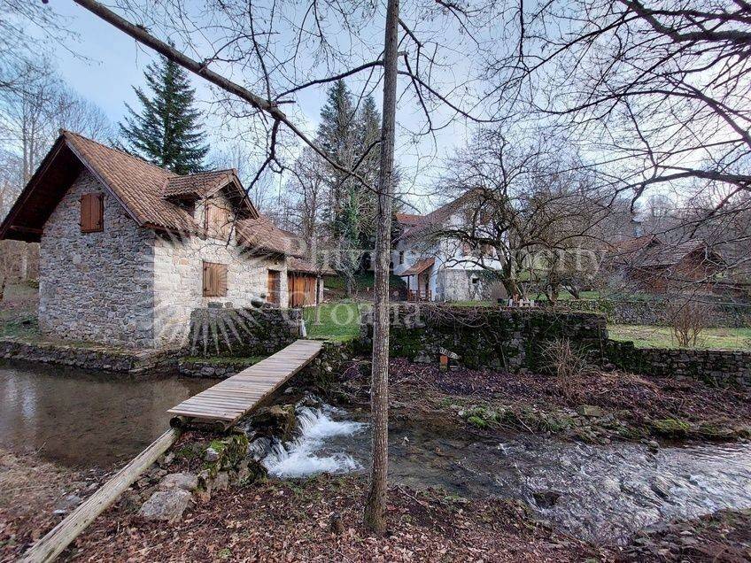 Obiteljska kuća, Prodaja, Gračac, Gračac