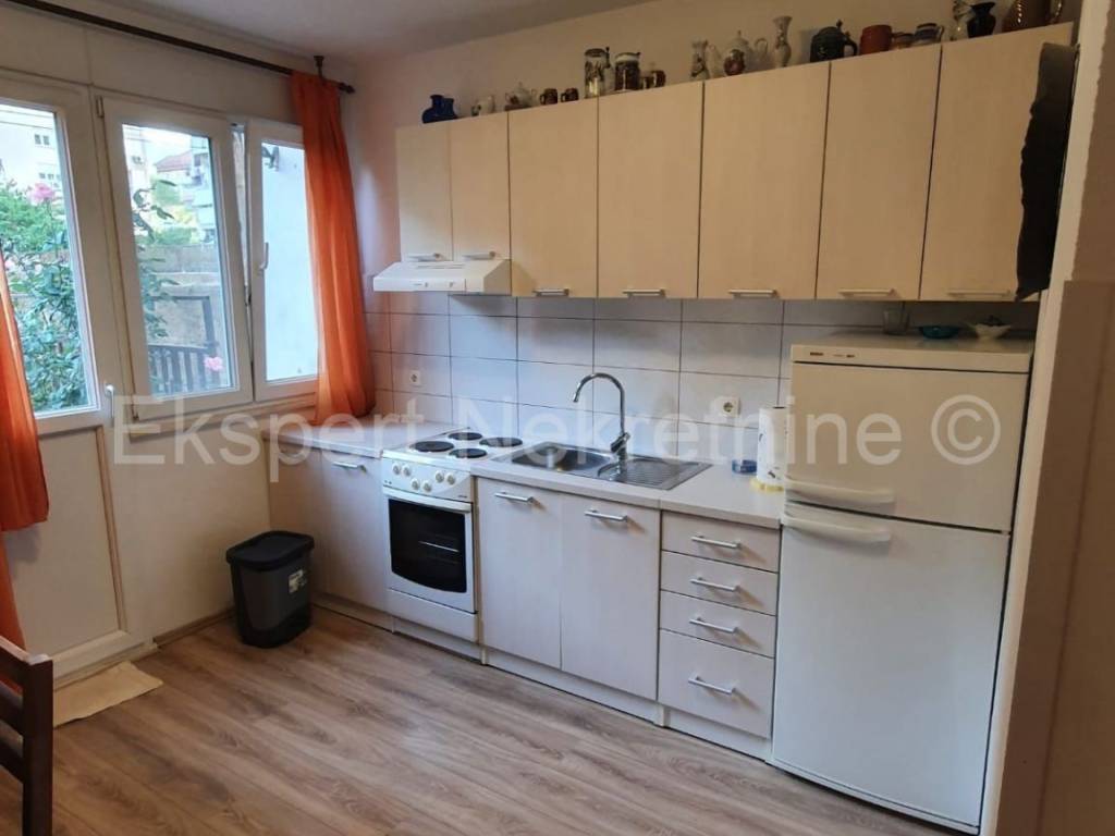 Stan u zgradi, Prodaja, Split, Split