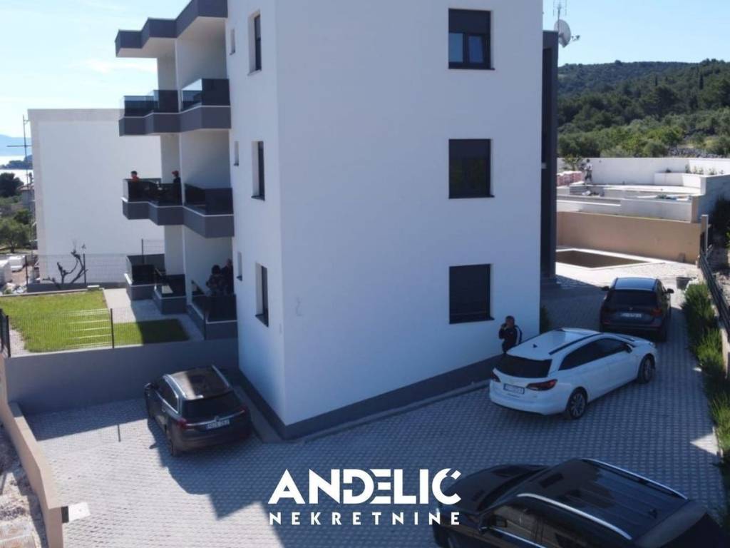 Stan u zgradi, Prodaja, Split - Okolica, Slatine