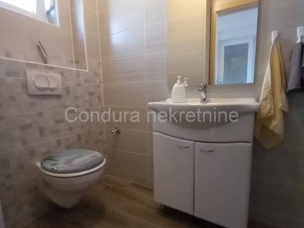 Apartman na moru, Prodaja, Nin, Nin