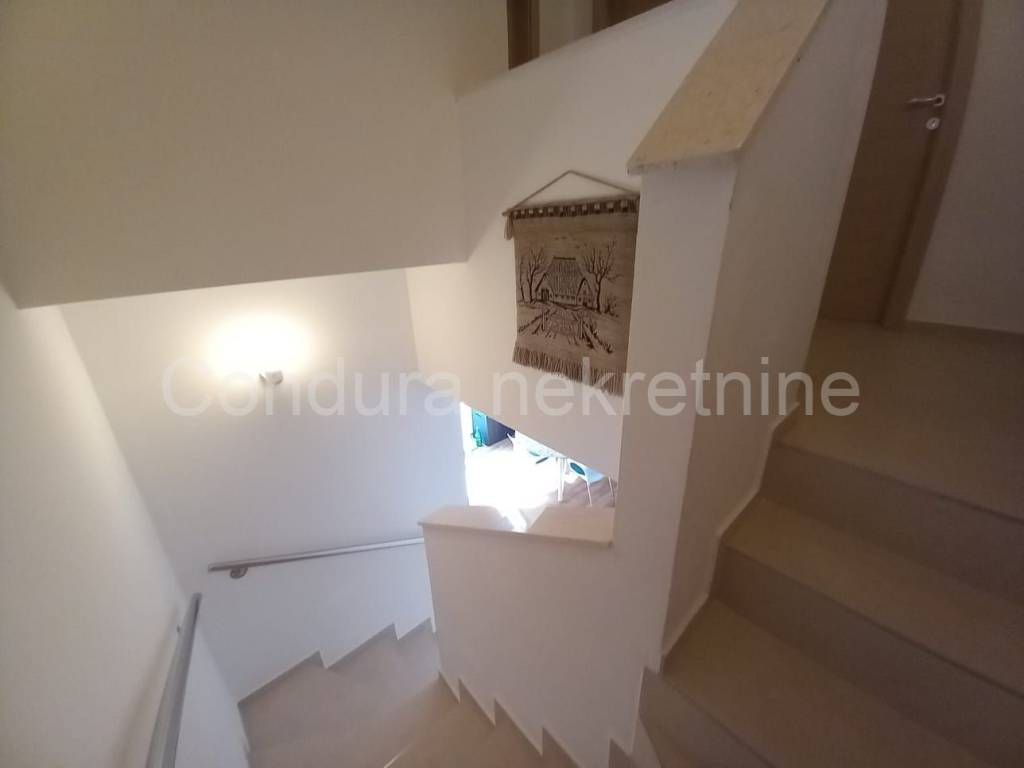 Apartman na moru, Prodaja, Nin, Nin
