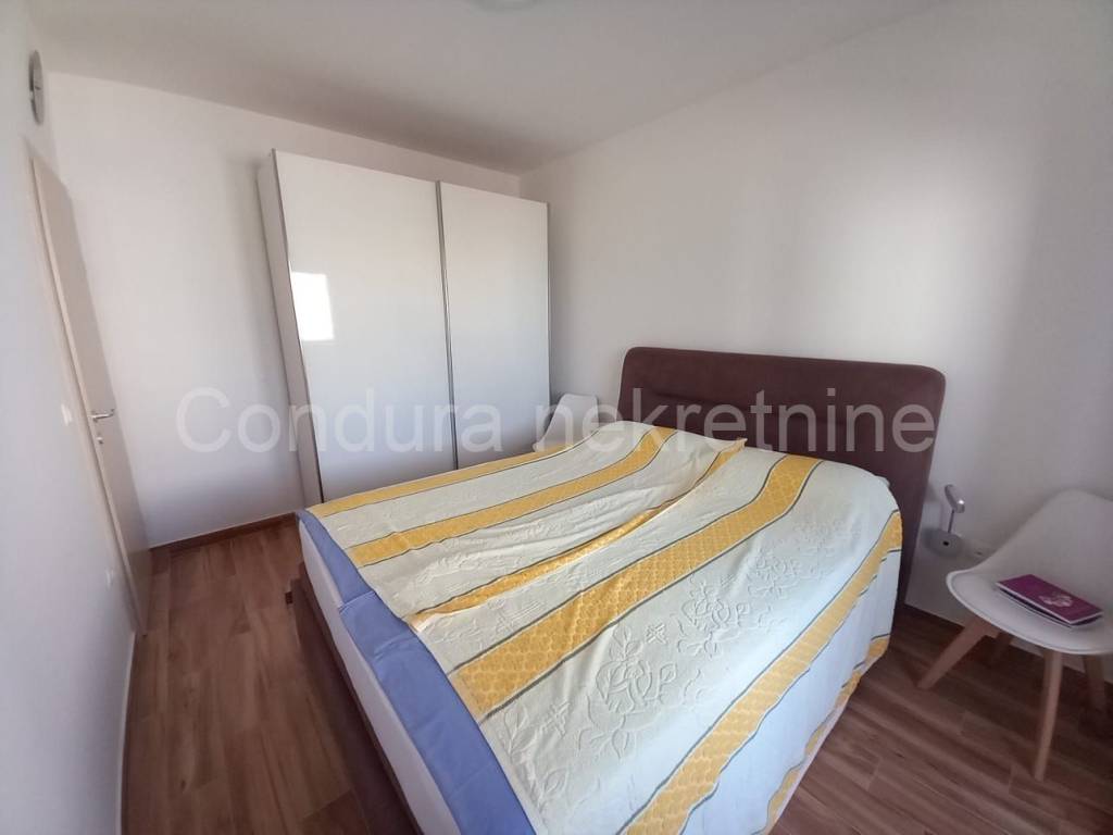 Apartman na moru, Prodaja, Nin, Nin