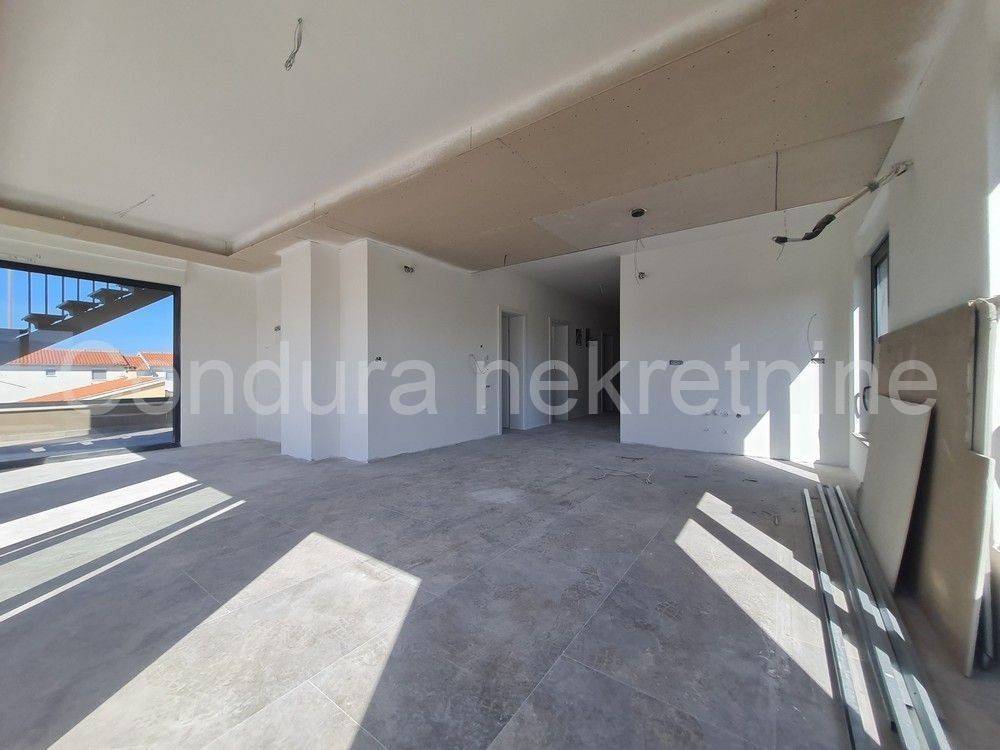 Apartman na moru, Prodaja, Privlaka, Privlaka