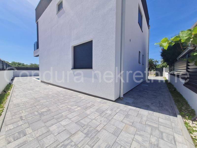 Vila, Prodaja, Vir, Vir