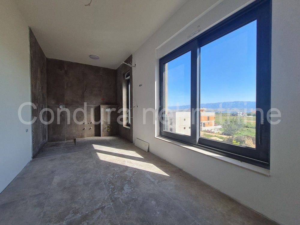 Apartman na moru, Prodaja, Privlaka, Privlaka