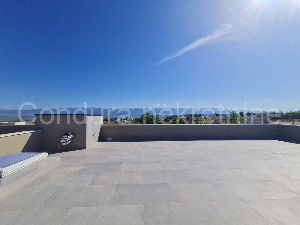 Apartman na moru, Prodaja, Privlaka, Privlaka