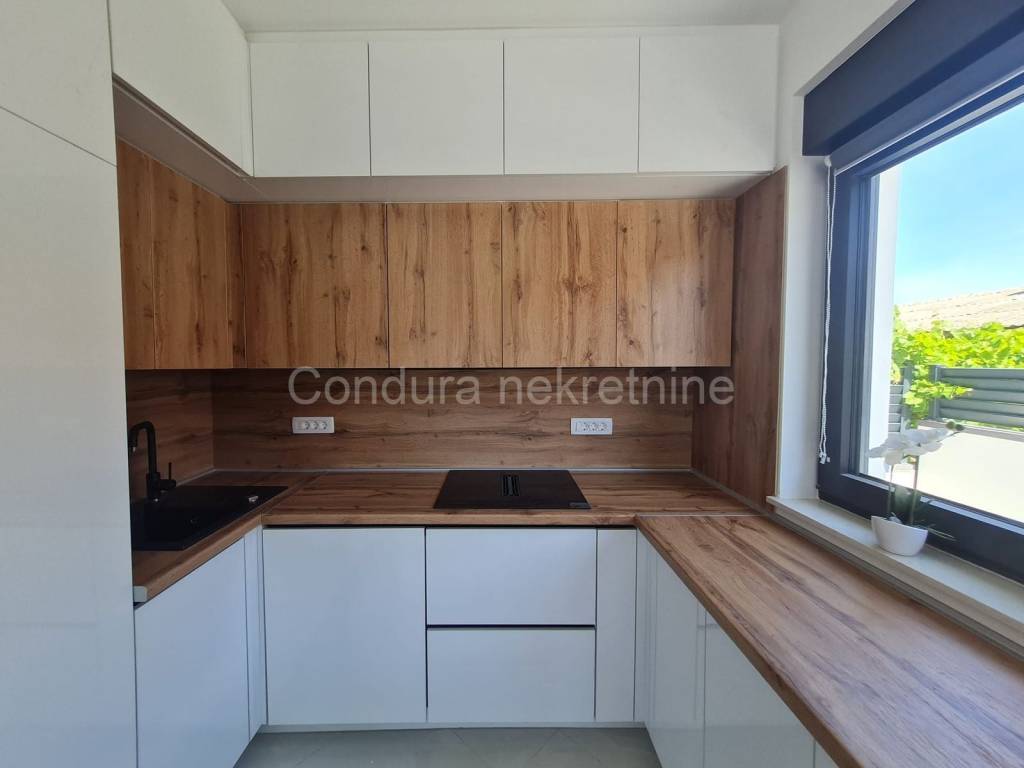Vila, Prodaja, Vir, Vir
