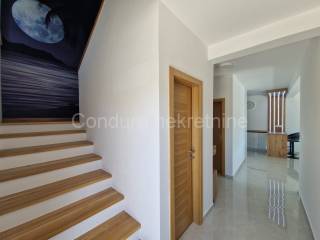 Vila, Prodaja, Vir, Vir