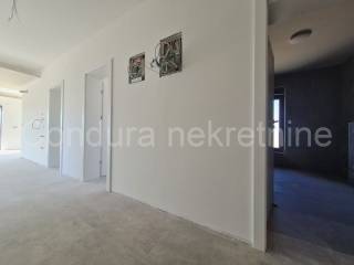 Apartman na moru, Prodaja, Privlaka, Privlaka