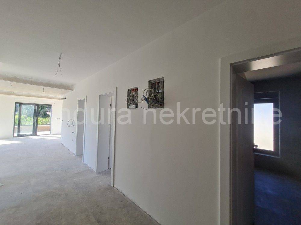 Apartman na moru, Prodaja, Privlaka, Privlaka