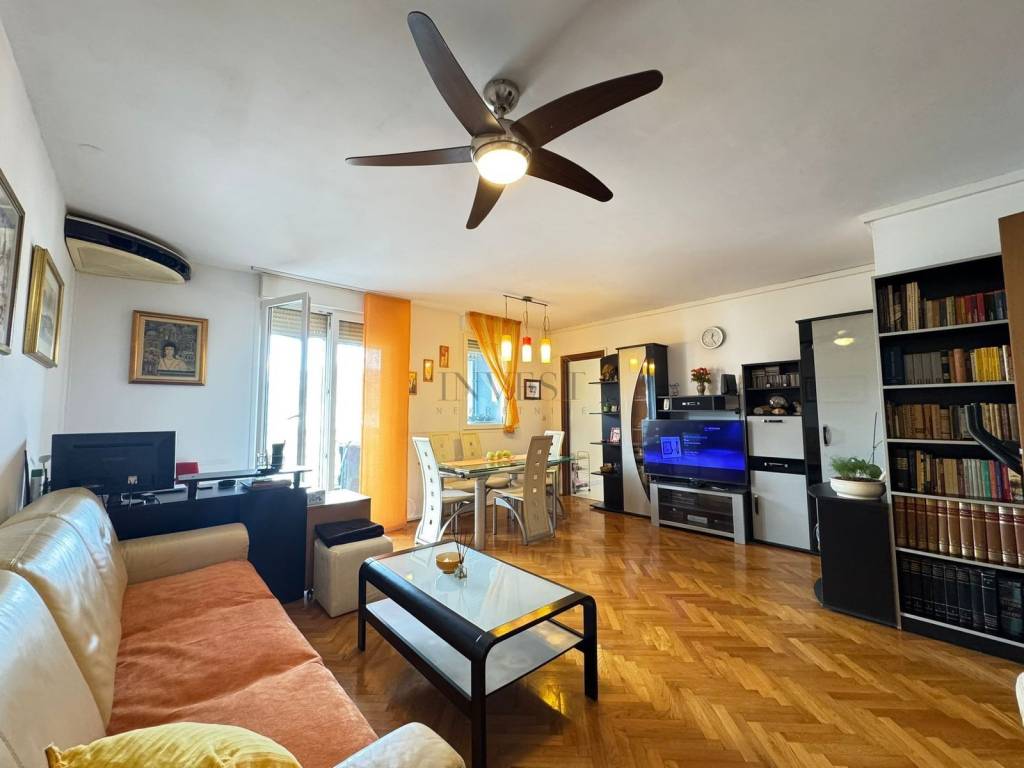 Stan u zgradi, Prodaja, Split, Split