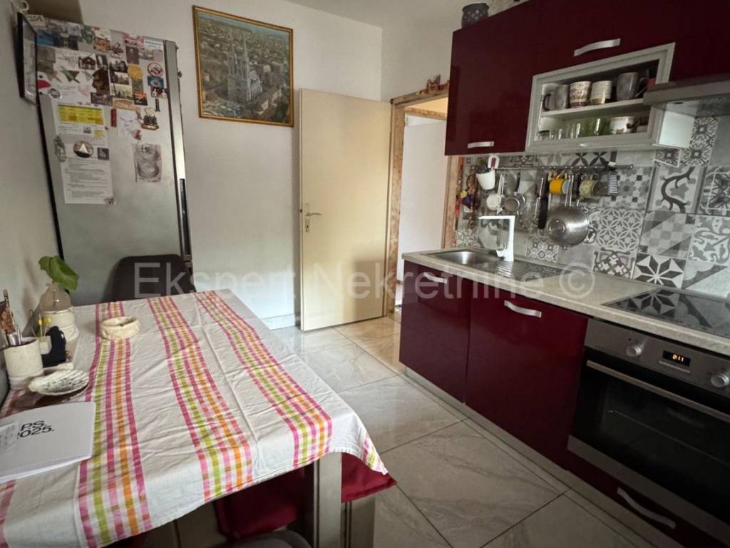 Stan u zgradi, Prodaja, Split, Split