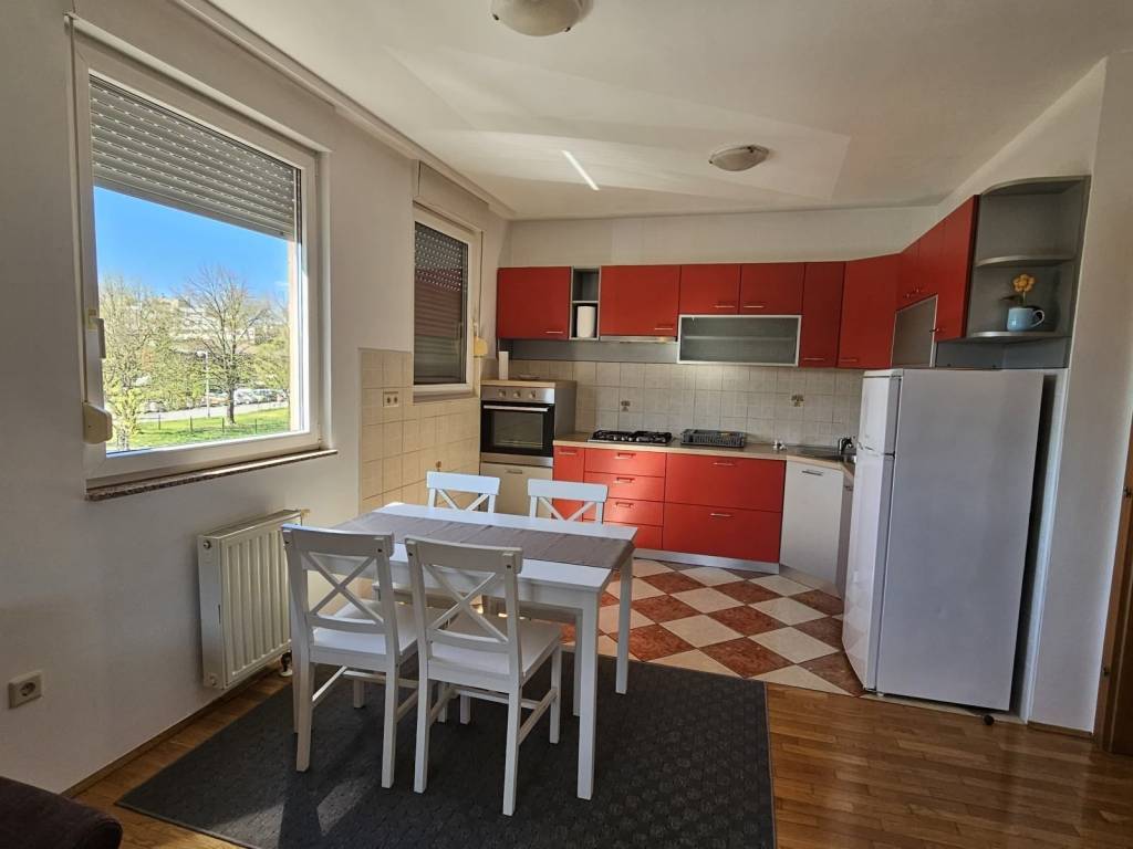 Stan u zgradi, Najam, Zagreb, Novi Zagreb - istok