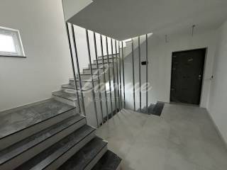 Ured, Najam, Zagreb, Sesvete