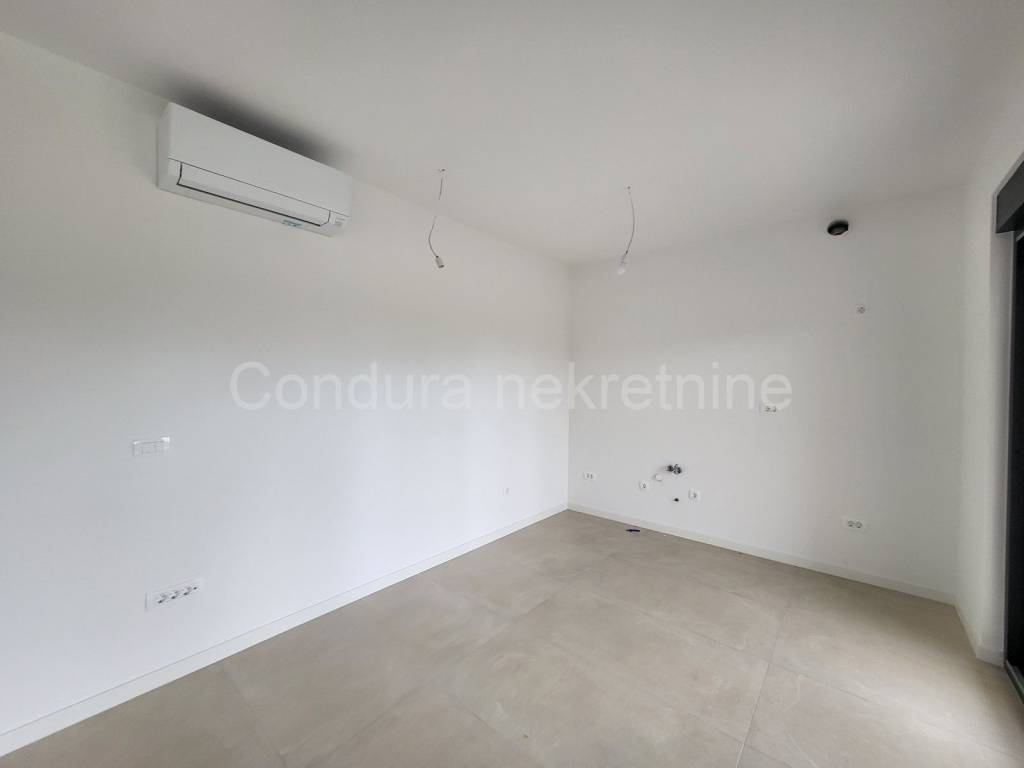 Apartman na moru, Prodaja, Privlaka, Privlaka