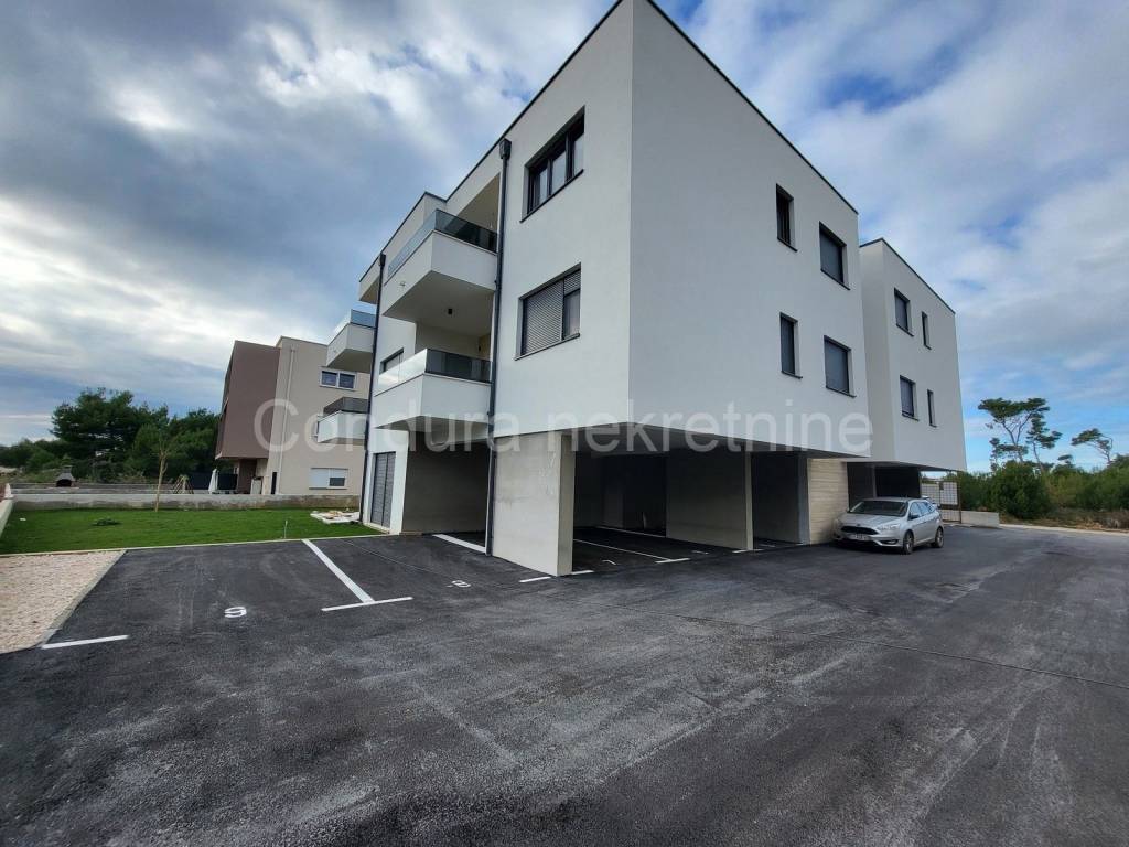 Apartman na moru, Prodaja, Privlaka, Privlaka