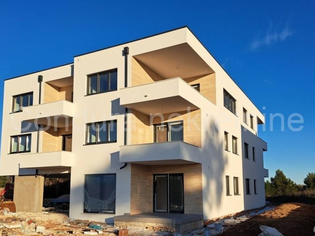 Apartman na moru, Prodaja, Privlaka, Privlaka