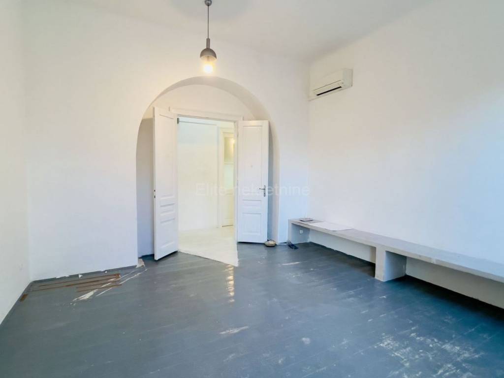 Ured, Najam, Rijeka, Centar