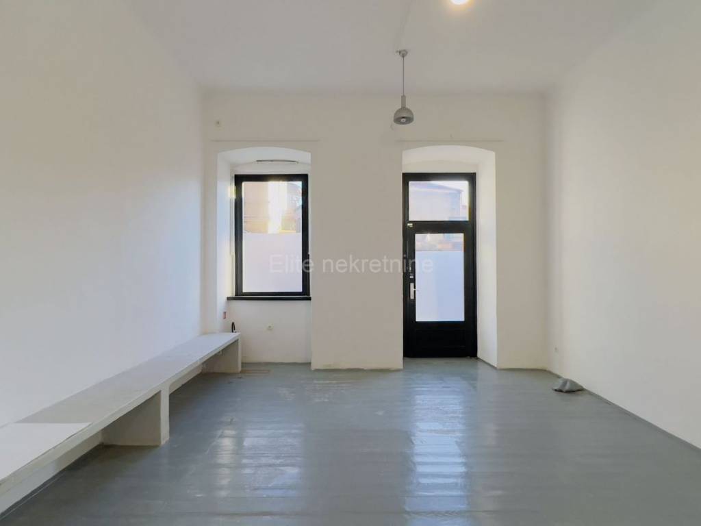 Ured, Najam, Rijeka, Centar
