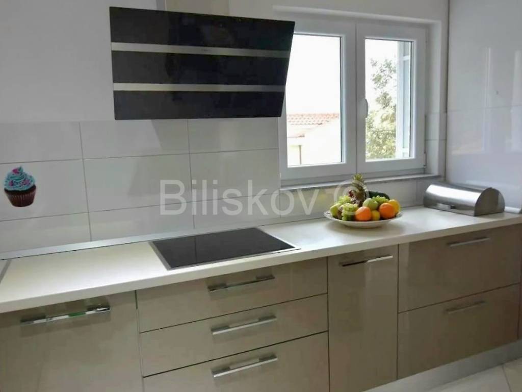 Apartmanska kuća, Prodaja, Okrug, Okrug Gornji