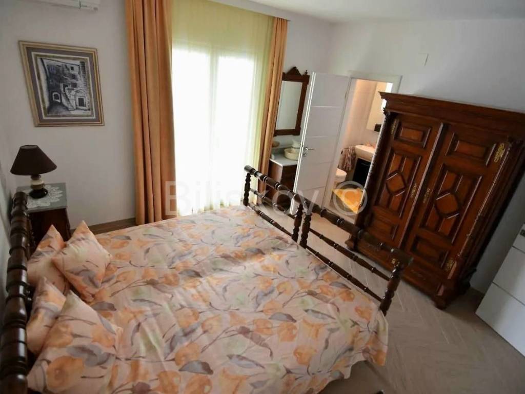 Apartmanska kuća, Prodaja, Okrug, Okrug Gornji