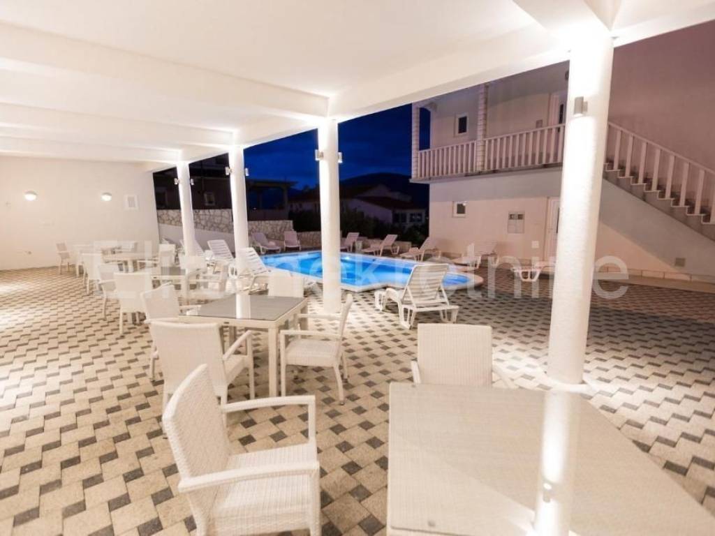 Apartmanska kuća, Prodaja, Okrug, Okrug Donji