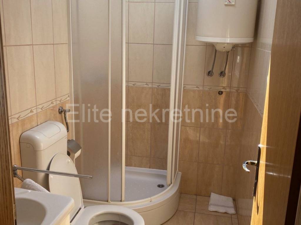 Apartmanska kuća, Prodaja, Okrug, Okrug Donji
