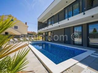 Vila, Prodaja, Murter, Murter