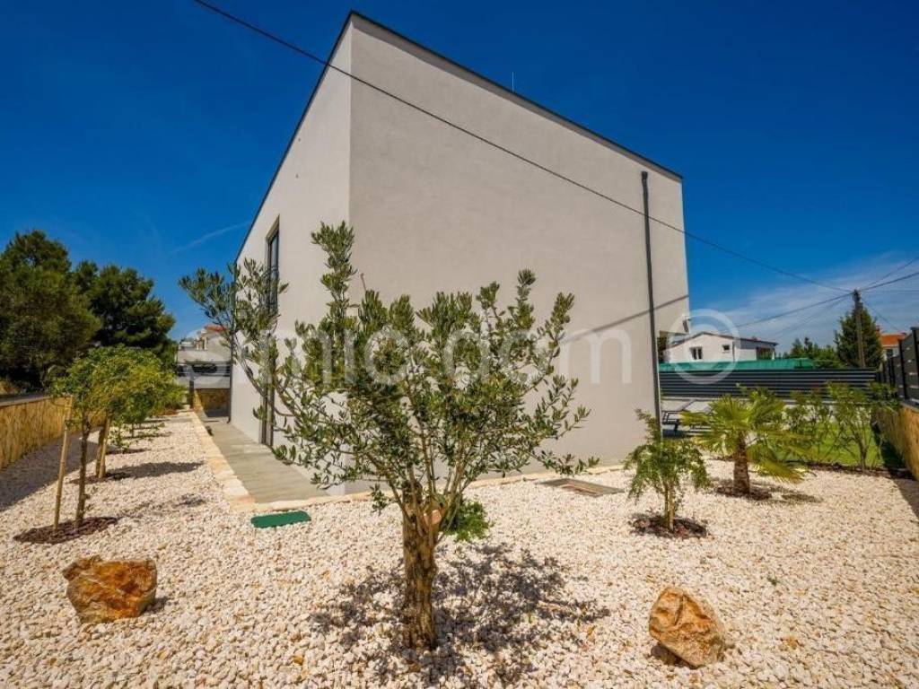 Vila, Prodaja, Murter, Murter