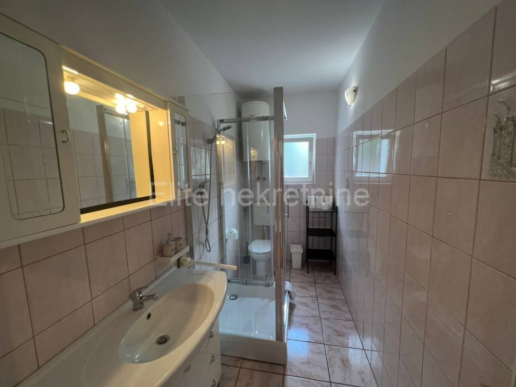 Stan u kući, Prodaja, Crikvenica, Crikvenica