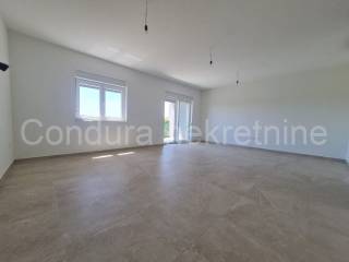 Apartman na moru, Prodaja, Vir, Vir