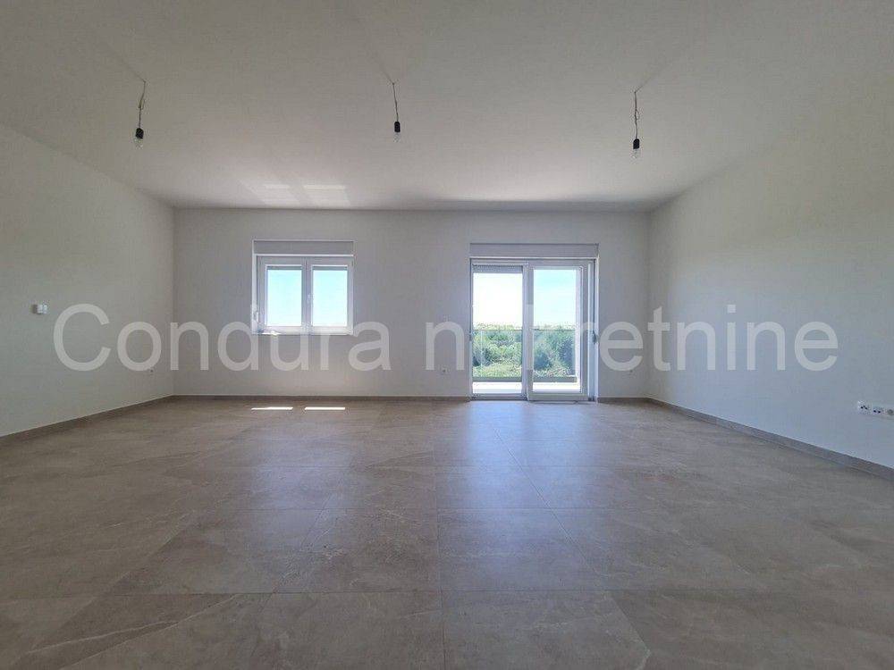 Apartman na moru, Prodaja, Vir, Vir