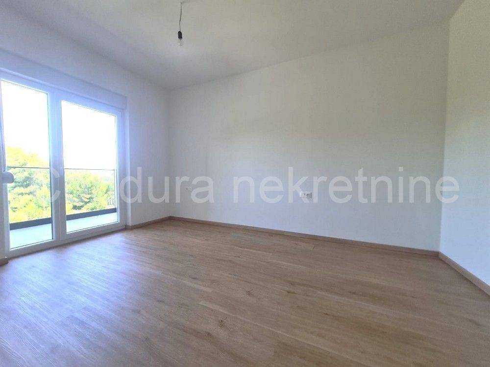 Apartman na moru, Prodaja, Vir, Vir