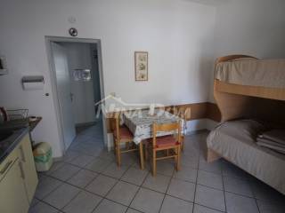 Apartmanska kuća, Prodaja, Vir, Vir