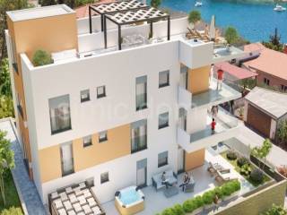 Apartman na moru, Prodaja, Okrug, Okrug Gornji