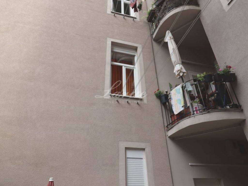 Ured, Najam, Zagreb, Donji Grad