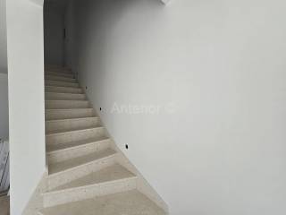 Dvojna kuća, Prodaja, Vrsi, Vrsi