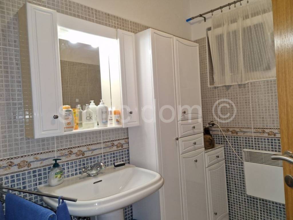 Apartmanska kuća, Prodaja, Sutivan, Sutivan