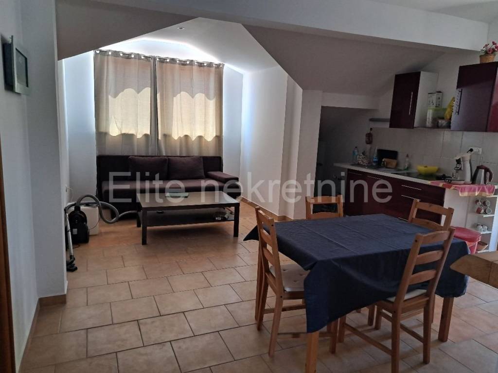 Stan u zgradi, Prodaja, Novi Vinodolski, Povile