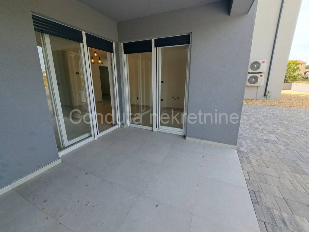 Apartman na moru, Prodaja, Nin, Nin
