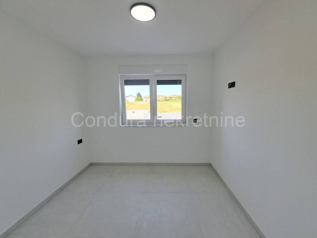 Apartman na moru, Prodaja, Nin, Nin