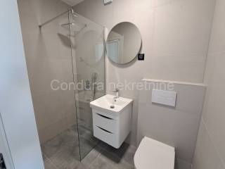Apartman na moru, Prodaja, Nin, Nin